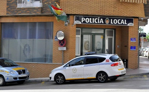 Imagen de La Policia Local de linares encuentra a una niña desaparecida