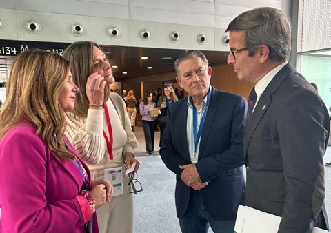 Imagen de El Ayuntamiento de Linares participa en la jornada de clausura del VII Congreso Nacional de Industria en Barcelona