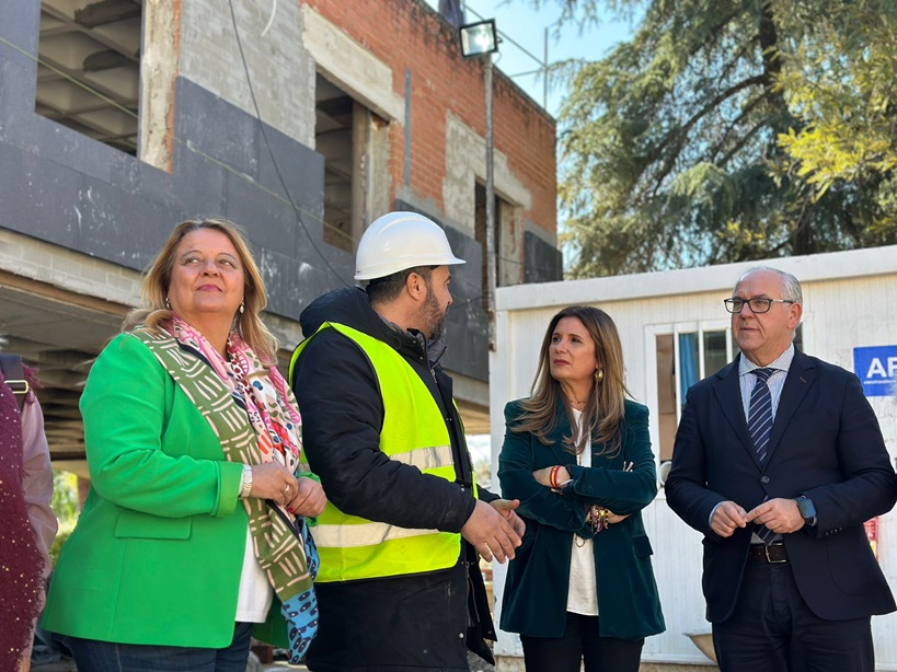 Imagen de Jesús Estrella señala las obras del Zaytum como ejemplo del compromiso de la Junta con la dependencia  