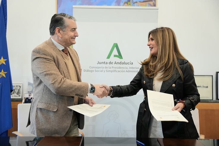 La Agencia de Emergencias y el Ayuntamiento de Linares firman un convenio para impartir cursos