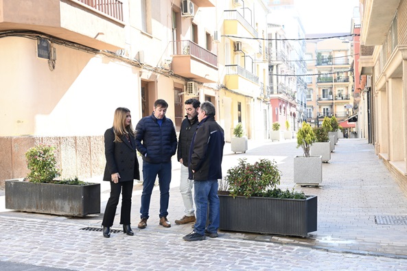 La alcaldesa pone en valor las mejoras urbanísticas y estéticas realizadas con las obras de las calles Tetuán y Calatrava