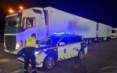 Imagen de La Guardia Civil, investiga al conductor de un “mega-camión” que conducía con una tasa de alcohol siete veces superior a la permitida