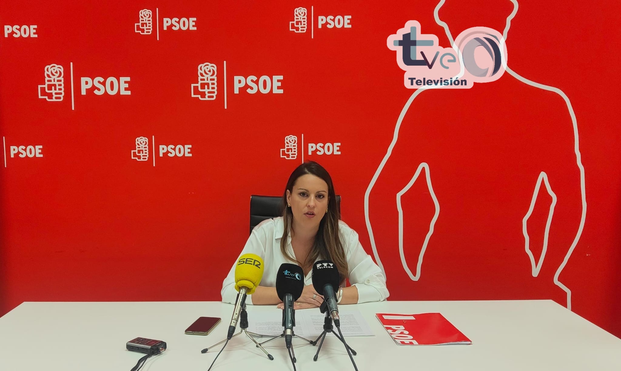 Imagen de EL Psoe de Linares denuncia a  la Alcaldesa de Linares Auxi de Olmo ante el Consejo de la Transparencia de Andalucía.