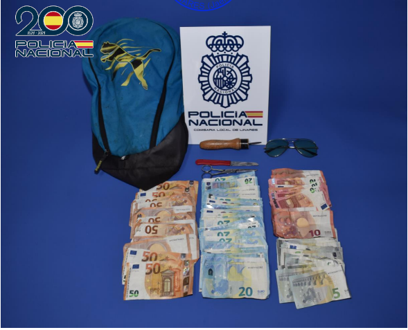 Imagen de La Policía Nacional detiene a dos personas y recupera el dinero sustraído tras un atraco en un salón de juego