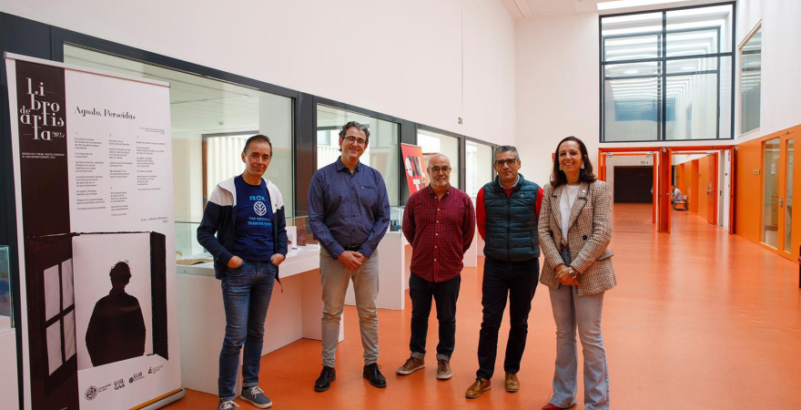 Imagen de Expuestas en Linares las muestras de la UJA ‘Libro de Artista 2024’ y ‘La Ingeniería que nos ilumina’